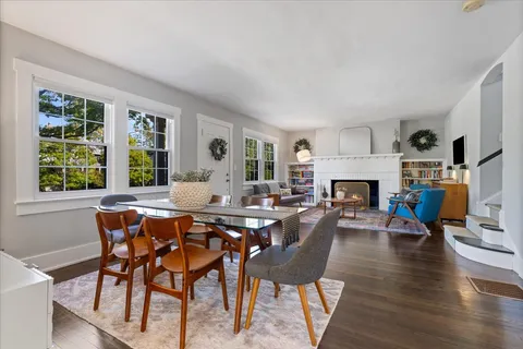 $899,900 | 384 Vine Avenue, Highland Park, IL 60035