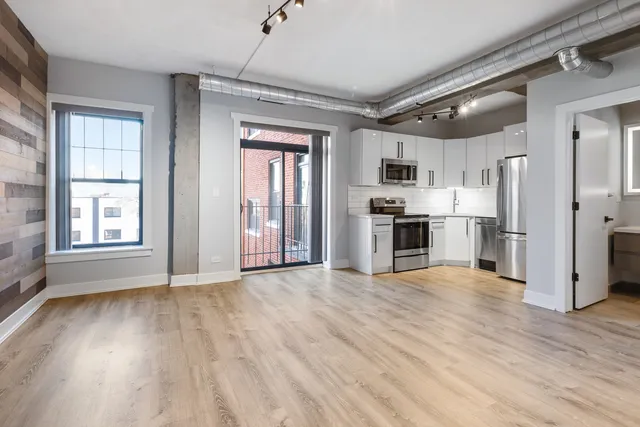 $1,600 | 7645 North Sheridan Road, Unit 411, Chicago, IL 60626