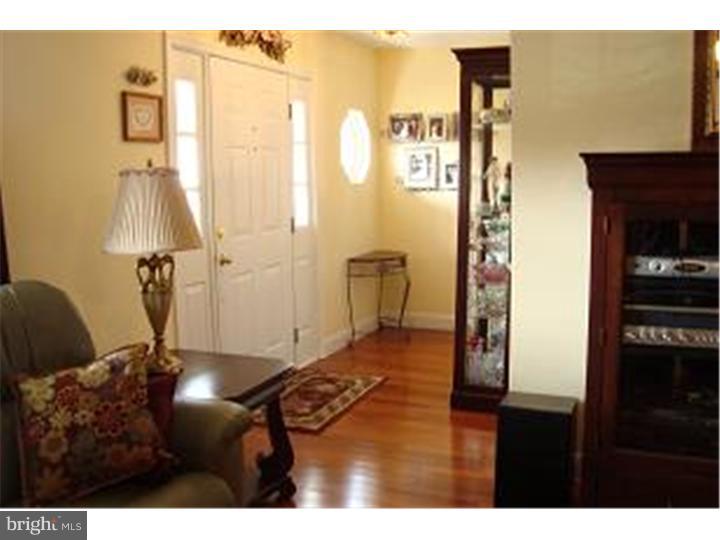 4313 Riders Lane Boothwyn, PA 19061 - Photo 5 of 21 Foyer