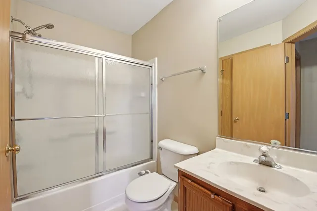 $260,000 | 1855 Grandview Place, Montgomery, IL 60538