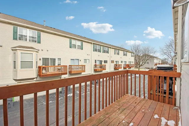 $260,000 | 1855 Grandview Place, Montgomery, IL 60538