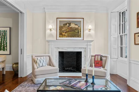 $6,600,000 | 15 West Cedar Street, Boston, MA 02108