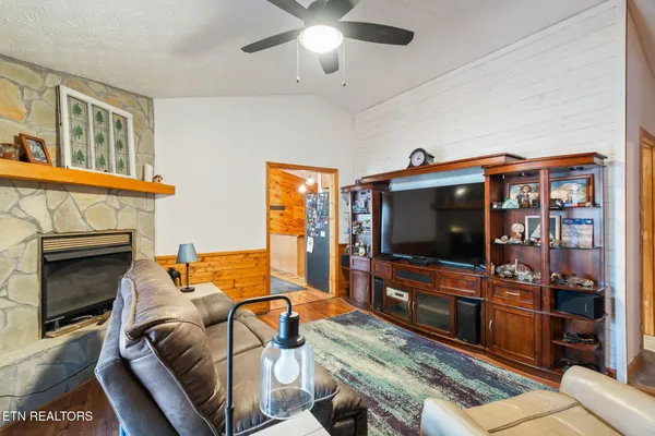 $349,000 | 279 Sub Road, Cosby, TN 37722