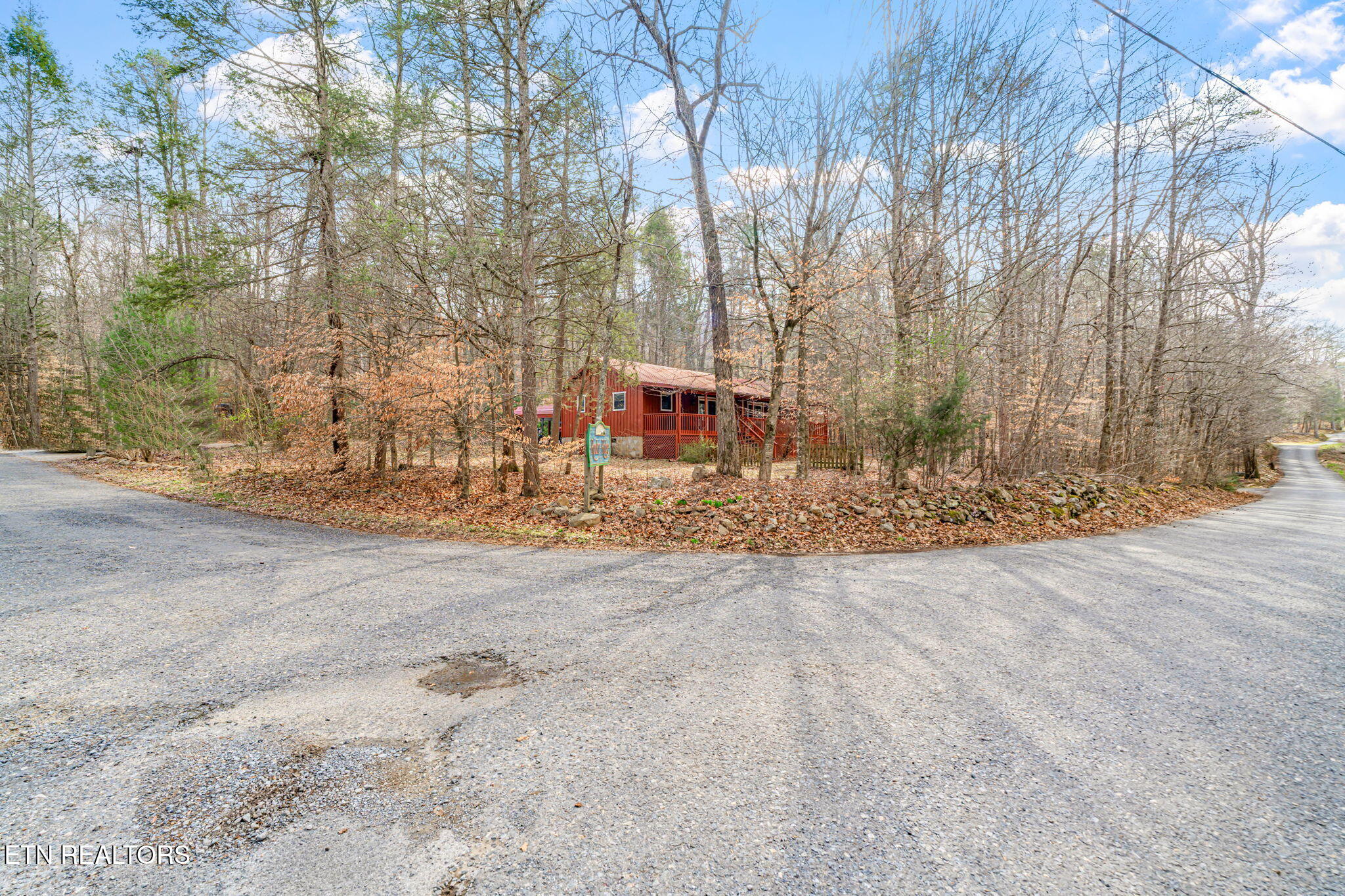 279 Sub Road Cosby, TN 37722 - Photo 6 of 42 Exterior Road