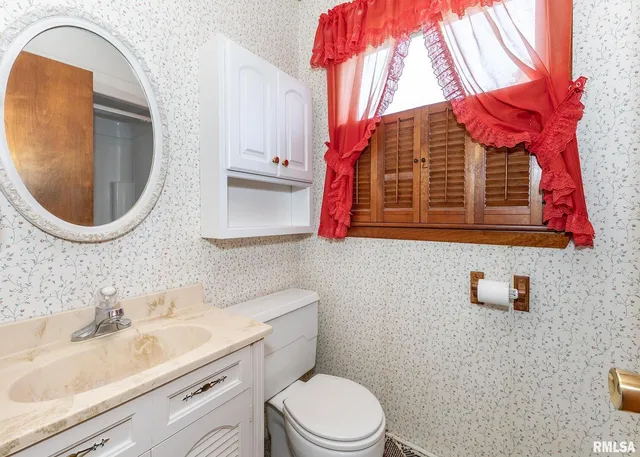 $115,000 | 304 South 5th Avenue, New Windsor, IL 61465