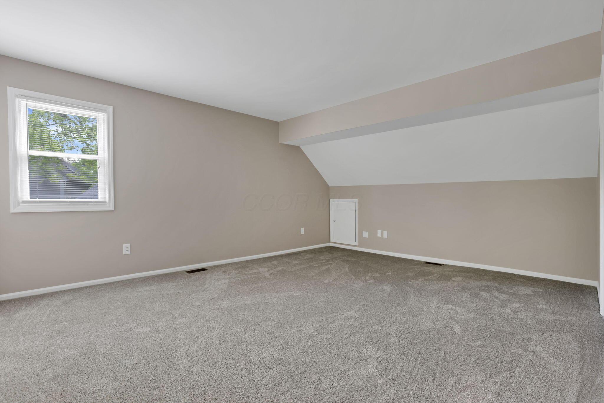7048 Fitzgerald Road Dublin, OH 43017 - Photo 32 of 73 32-web-or-mls-4E7A4611