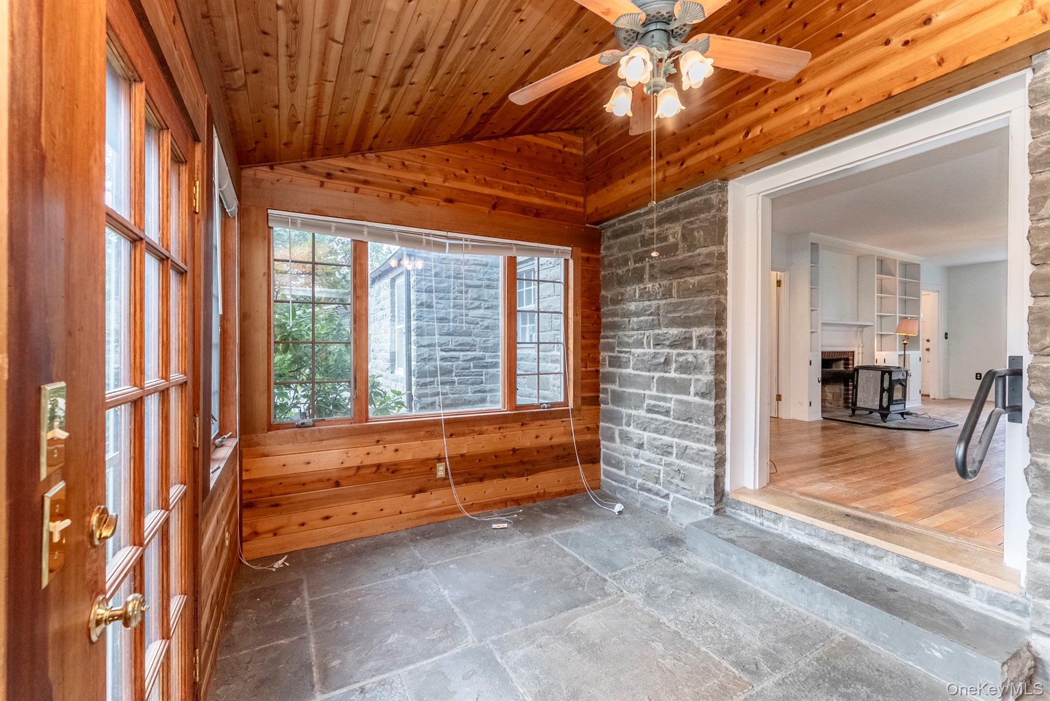 12 Zandhoek Road Hurley, NY 12443 - Photo 18 of 50 a view of front door with couch