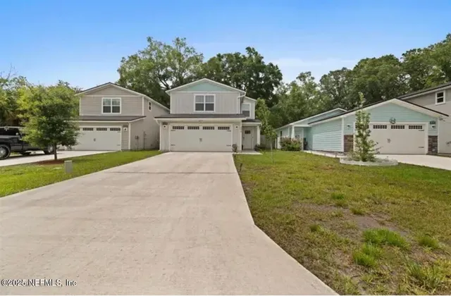 $1,850 | 8213 Highfield Avenue, Jacksonville, FL 32216