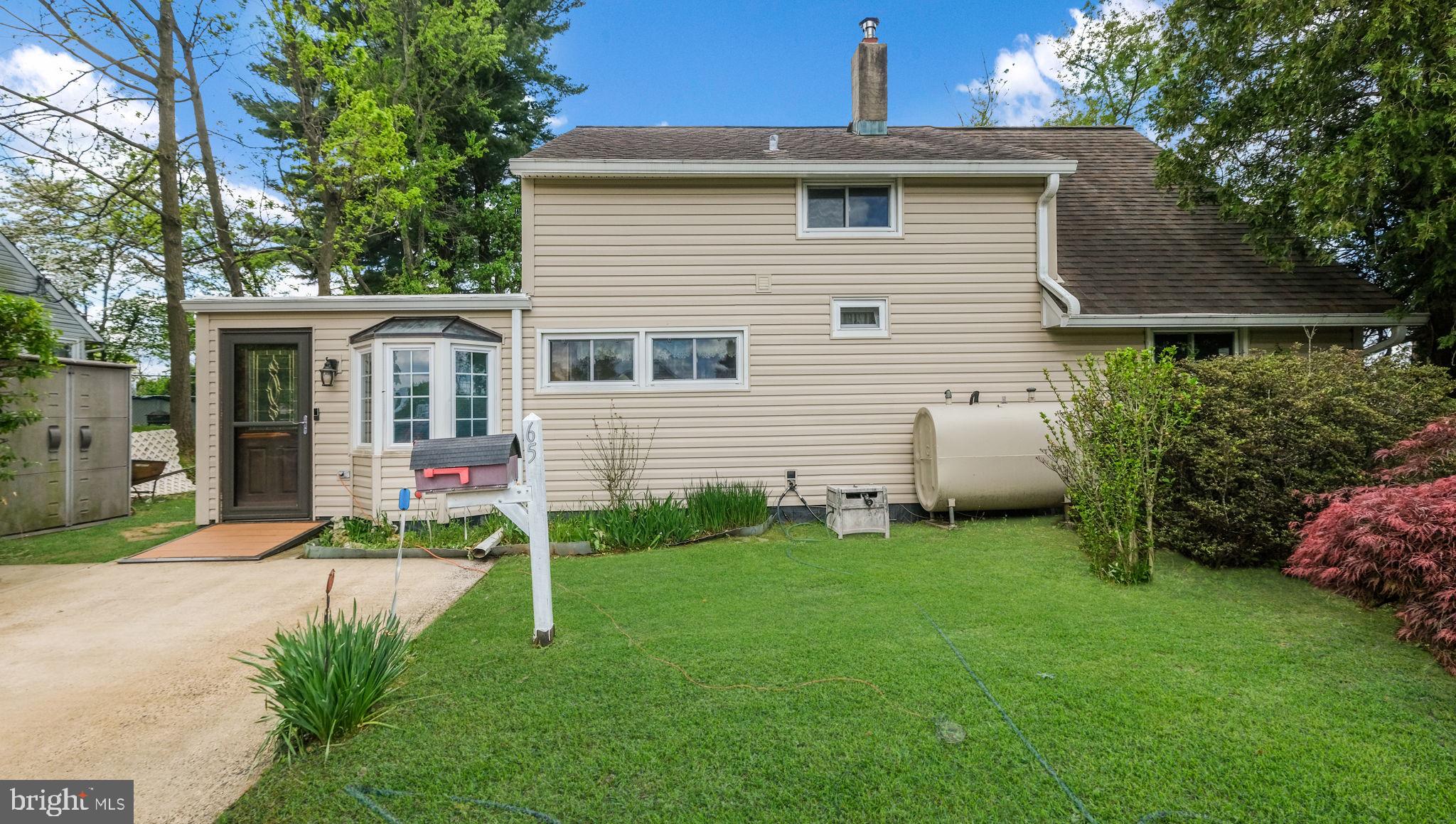 65 Inwood Road Levittown, PA 19057 - Photo 1 of 21 Gallery Image 1