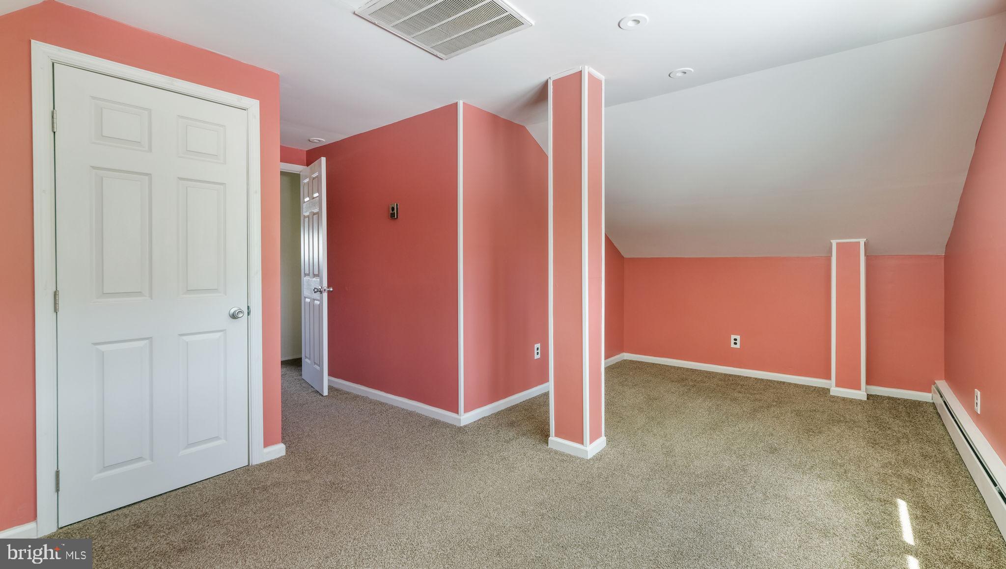 65 Inwood Road Levittown, PA 19057 - Photo 13 of 21 Gallery Image 13