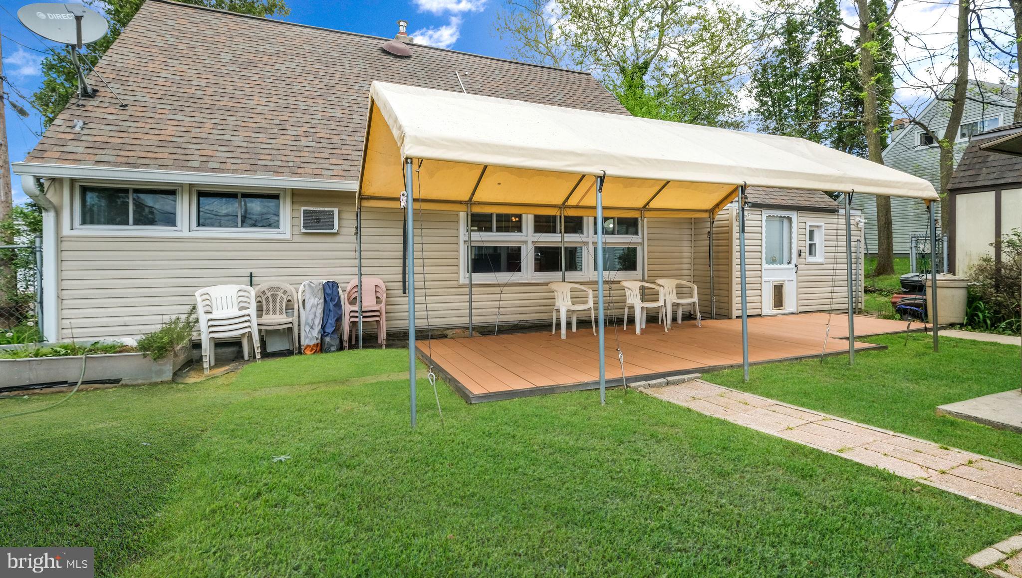 65 Inwood Road Levittown, PA 19057 - Photo 17 of 21 Gallery Image 17