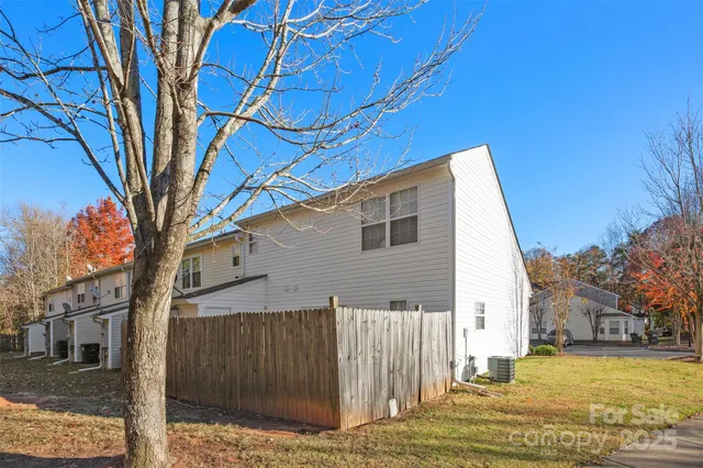 $249,000 | 5305 Magnolia Tree Lane, Charlotte, NC 28215