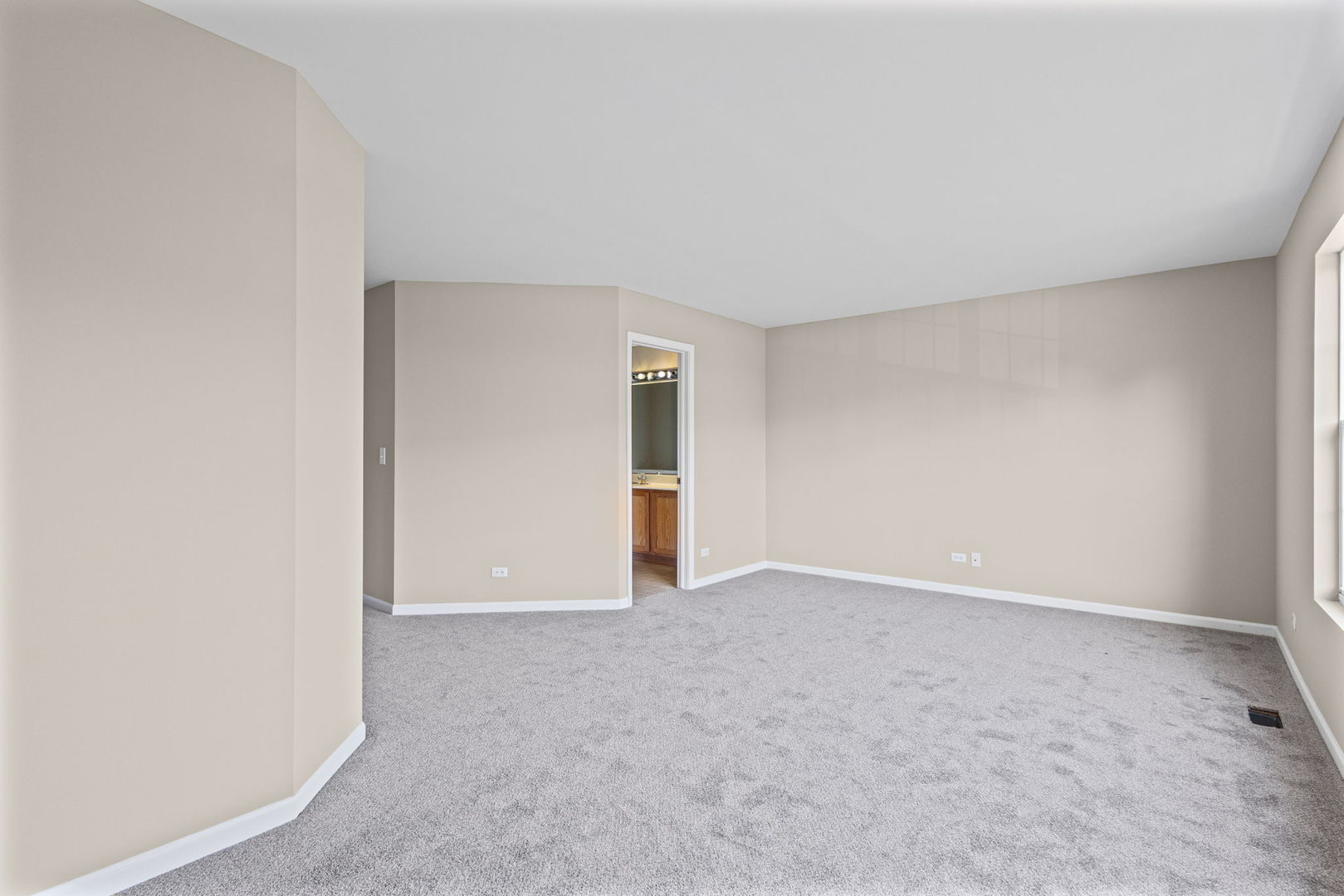 535 North Red Deer Road, Unit 535 Round Lake, IL 60073 - Photo 11 of 18