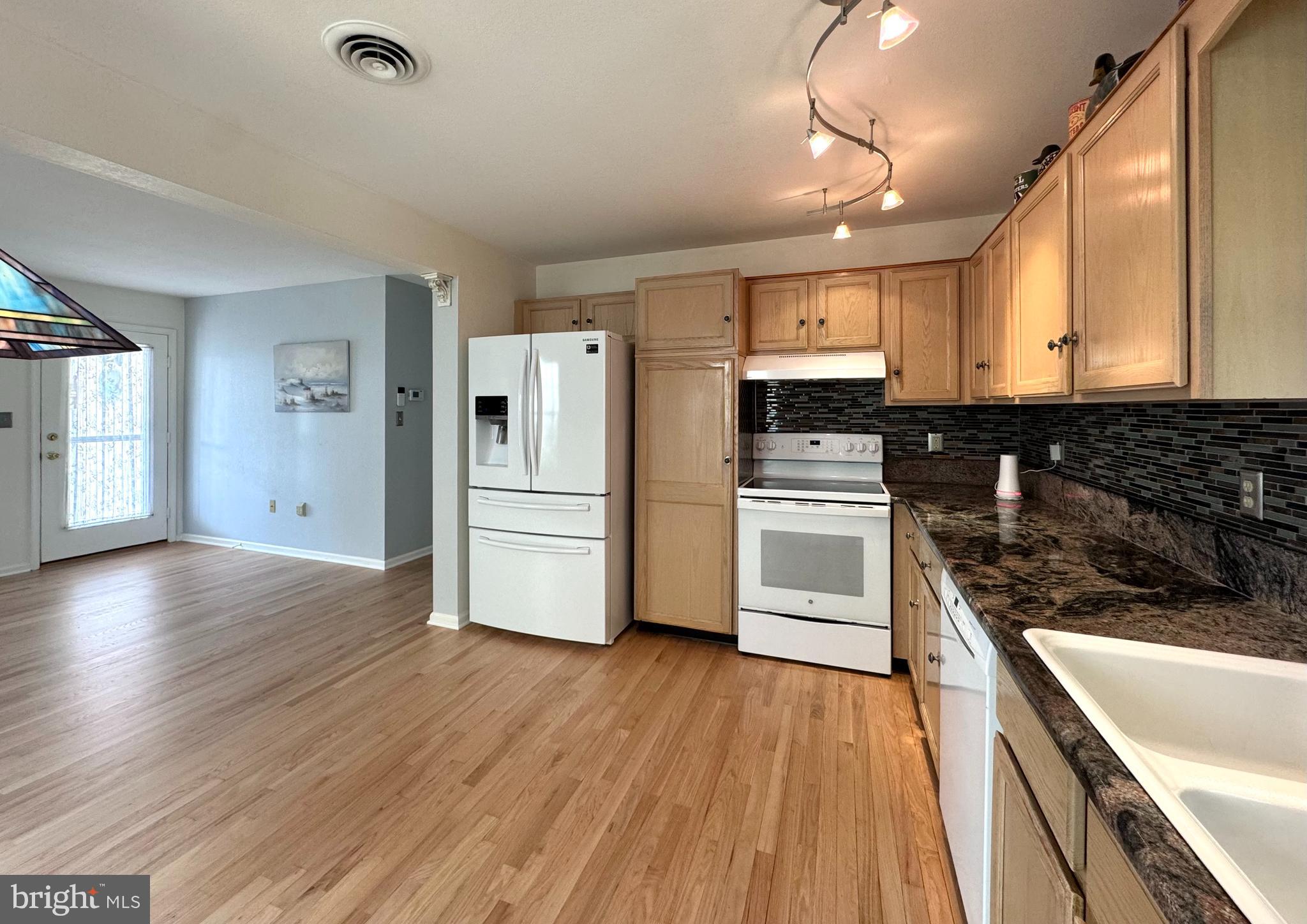 643 Sandy Point Road, Unit 35 Bethany Beach, DE 19930 - Photo 11 of 36 Gallery Image 11