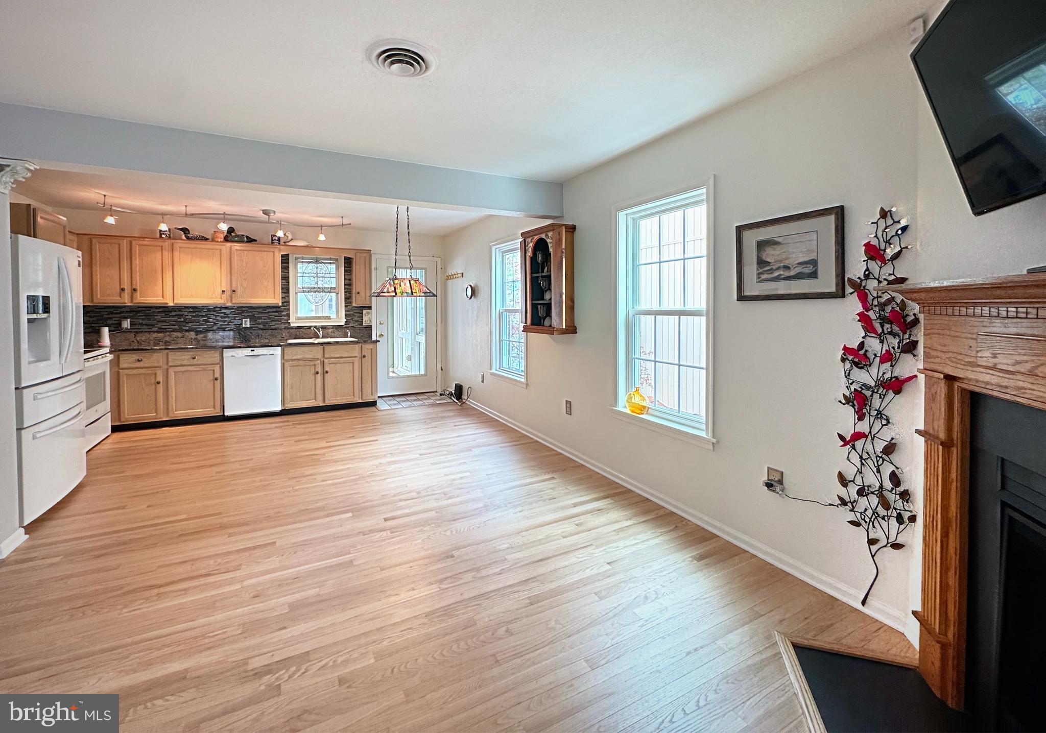 643 Sandy Point Road, Unit 35 Bethany Beach, DE 19930 - Photo 6 of 36 Gallery Image 6