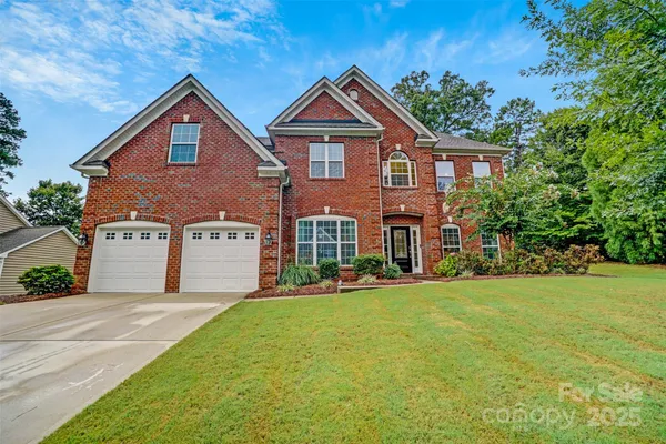 $650,000 | 10997 Alabaster Drive, Davidson, NC 28036