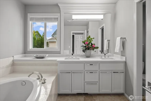 $950,000 | 4632 Camden Place, Mukilteo, WA 98275