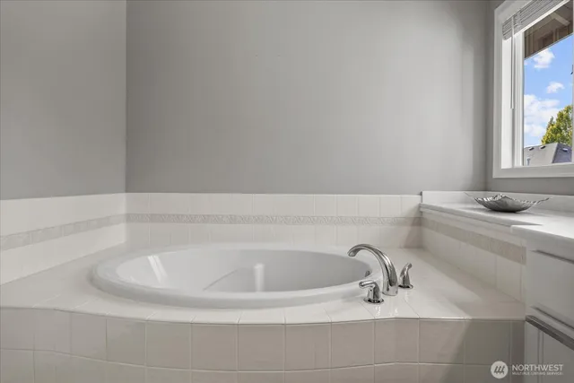 $950,000 | 4632 Camden Place, Mukilteo, WA 98275