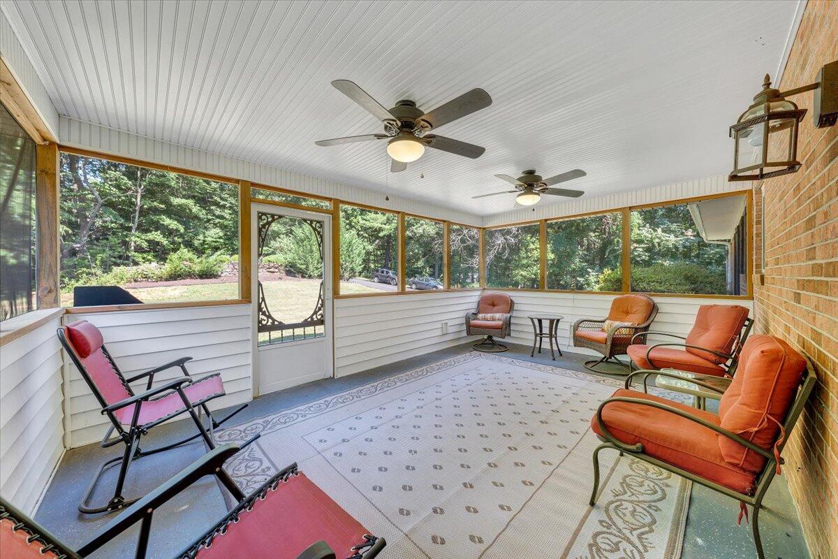 6121 Sunnycrest Road Roanoke, VA 24018 - Photo 25 of 37 Screened porch