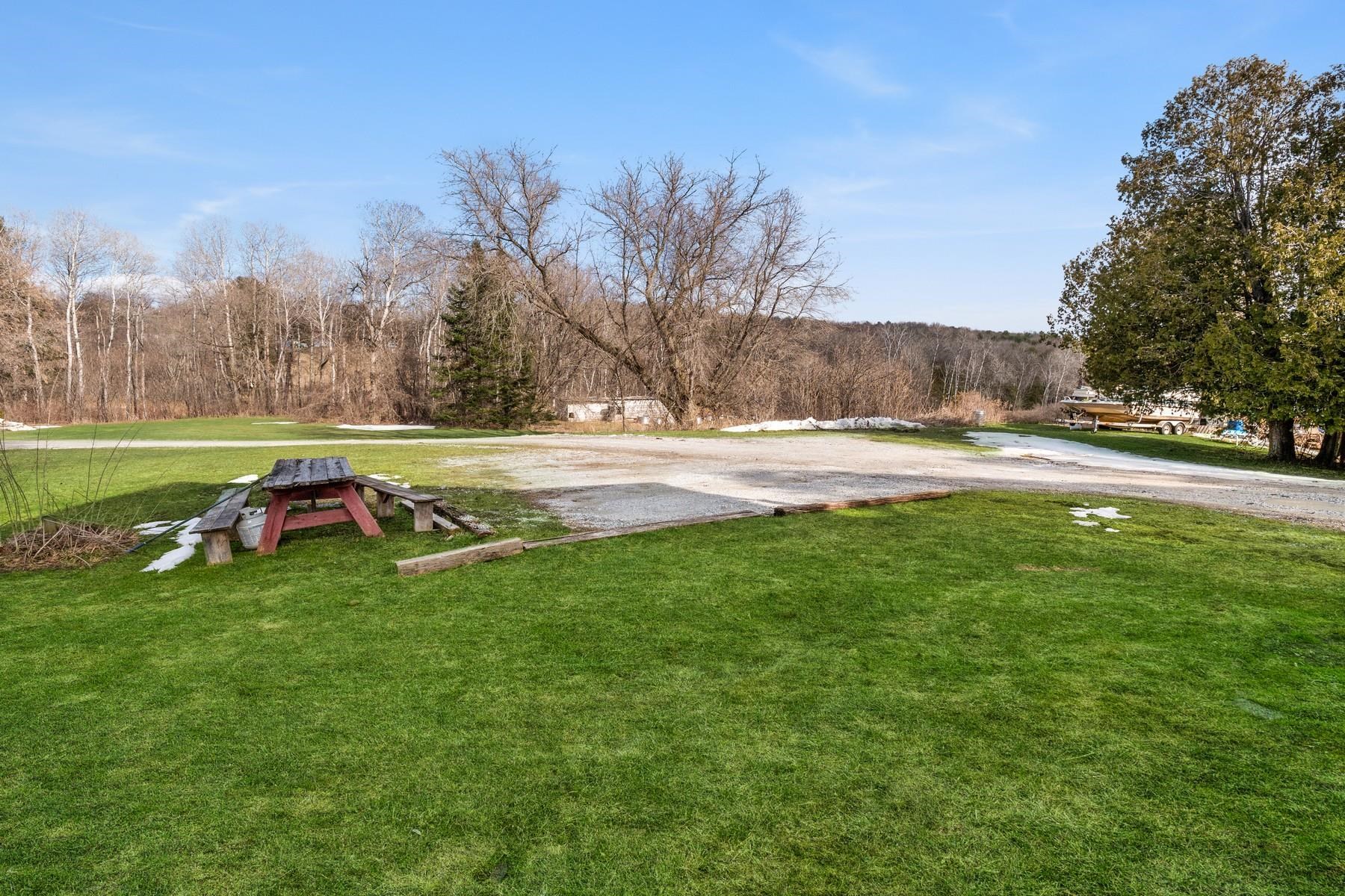 1132 Pleasant Street West Rutland, VT 05777 - Photo 23 of 24 Gallery Image 23