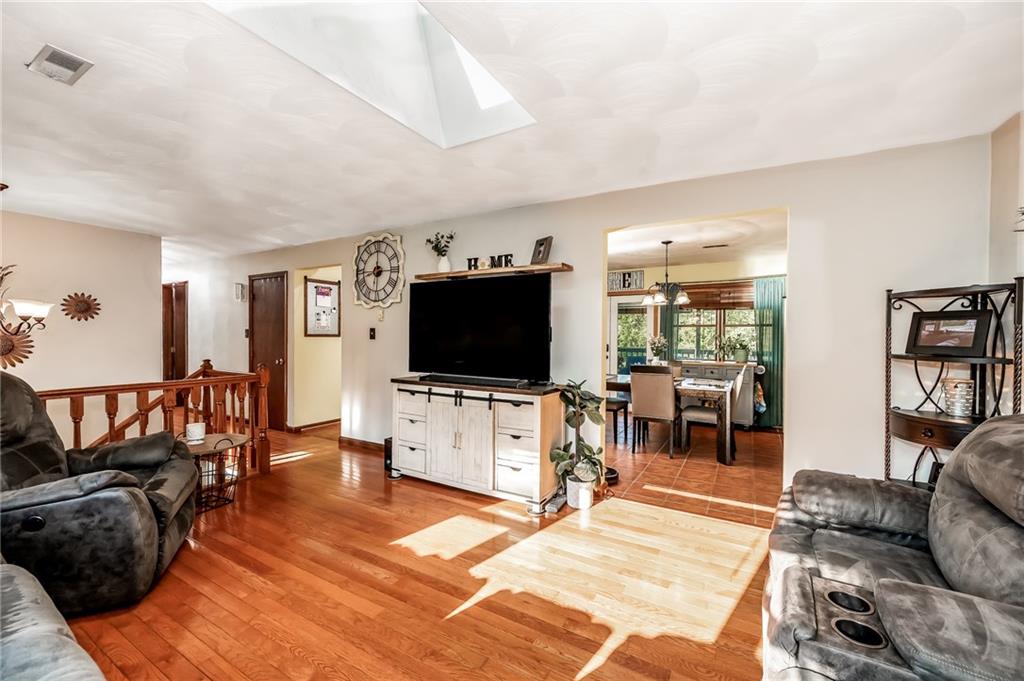 972 Barclay Road Indiana, PA 15701 - Photo 4 of 32