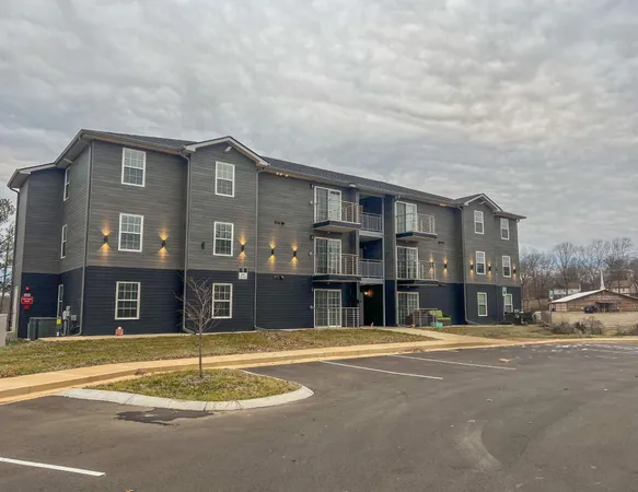 $1,325 | 543 Peachers Mill Road, Unit 214, Clarksville, TN 37042