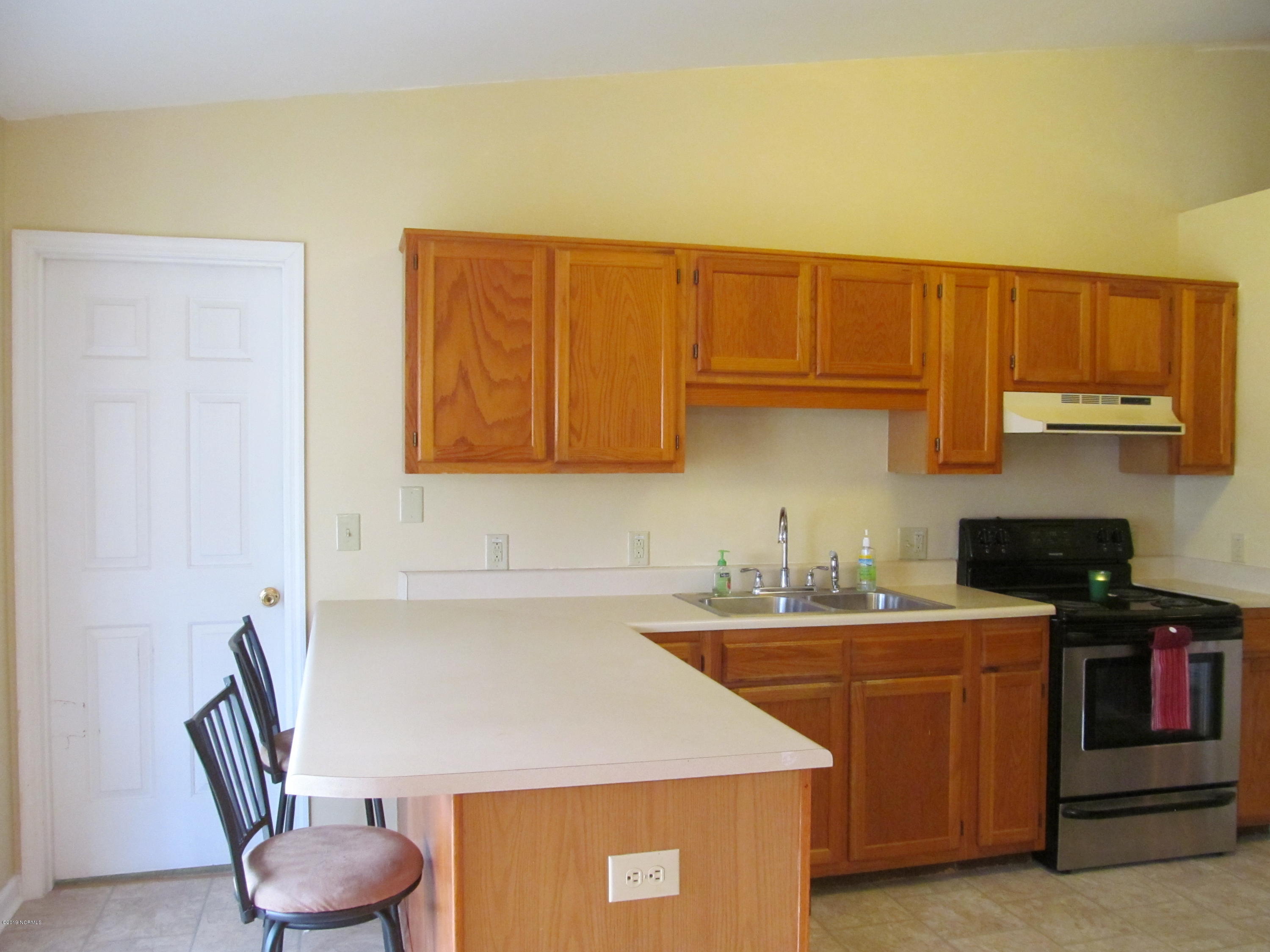 1104 East Boiling Spring Road Southport, NC 28461 - Photo 8 of 15 Kitchen2
