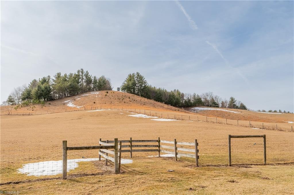 5297 Comers Rock Road Elk Creek, VA 24326 - Photo 41 of 50