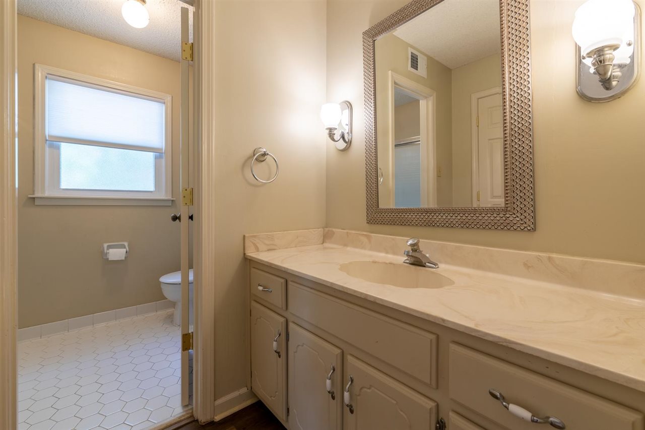 2240 Cordes Road Germantown, TN 38139 - Photo 14 of 24 Gallery Image 14