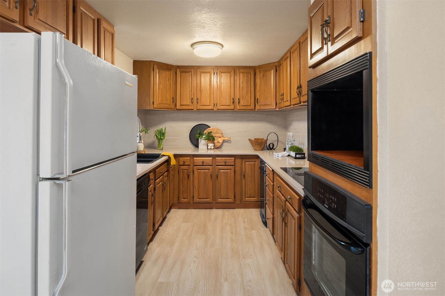 12715 Southeast 171st Place Renton, WA 98058 - Photo 8 of 24