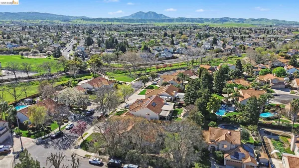$899,000 | 925 Outrigger Circle, Brentwood, CA 94513