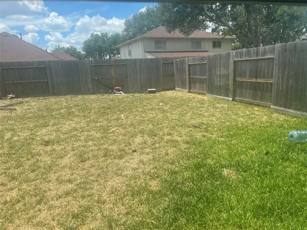 $2,400 | 20823 Oak Rain Court, Katy, TX 77449