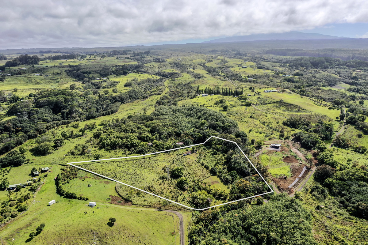 32-351 Lot 1-e Kapena Road Ninole, HI 96773 - Photo 23 of 30 an aerial view of a residential houses with outdoor space