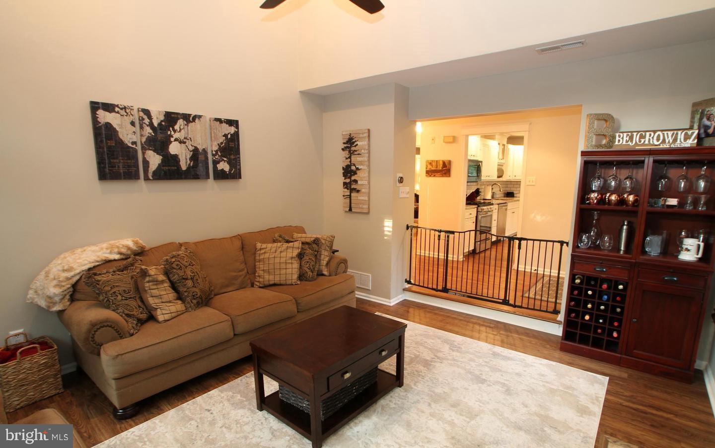 37 Northrup Court Newtown, PA 18940 - Photo 5 of 32