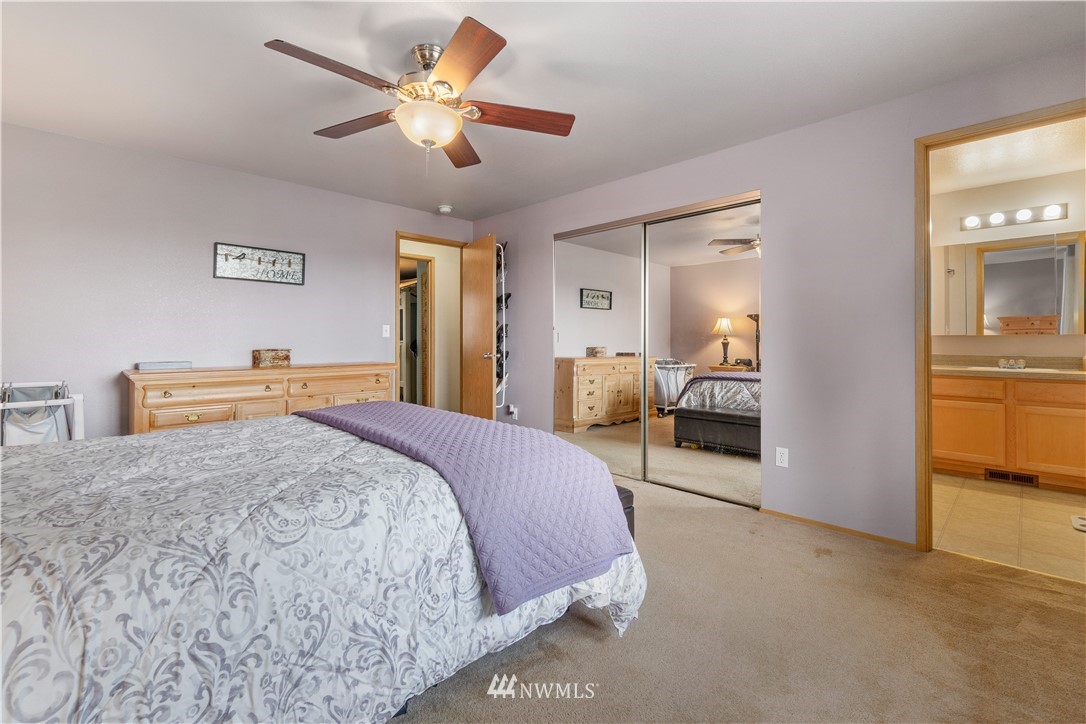 5940 184th Lane Southwest Rochester, WA 98579 - Photo 16 of 32
