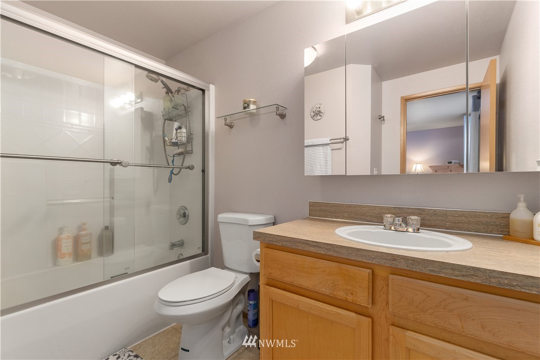 5940 184th Lane Southwest Rochester, WA 98579 - Photo 17 of 32