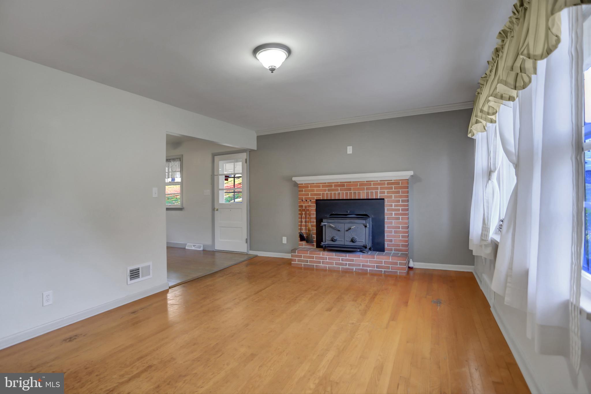 122 Diller Road New Cumberland, PA 17070 - Photo 7 of 25 Gallery Image 7