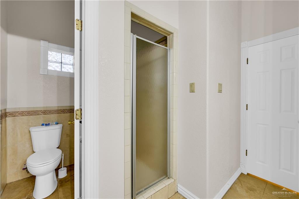 3517 Princess Street Edinburg, TX 78539 - Photo 21 of 22 a bathroom with a toilet