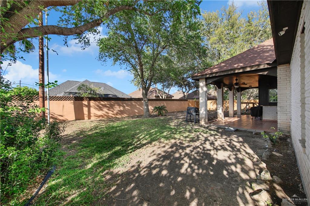 3517 Princess Street Edinburg, TX 78539 - Photo 3 of 22 a view of a pathway of a building