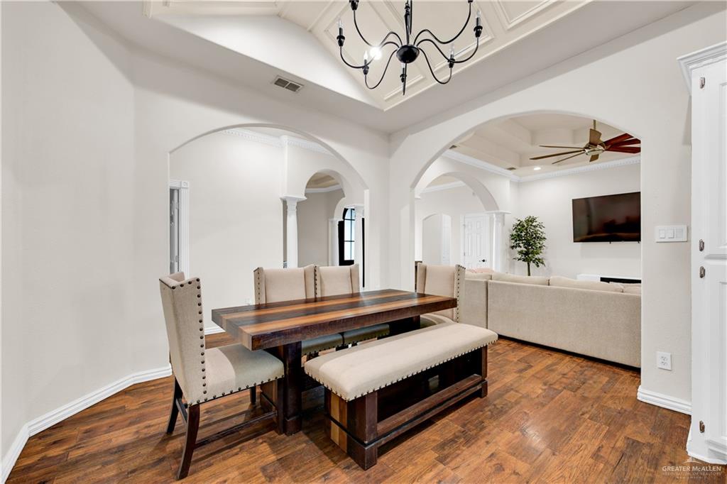 3517 Princess Street Edinburg, TX 78539 - Photo 7 of 22 a living room with furniture and flat screen tv