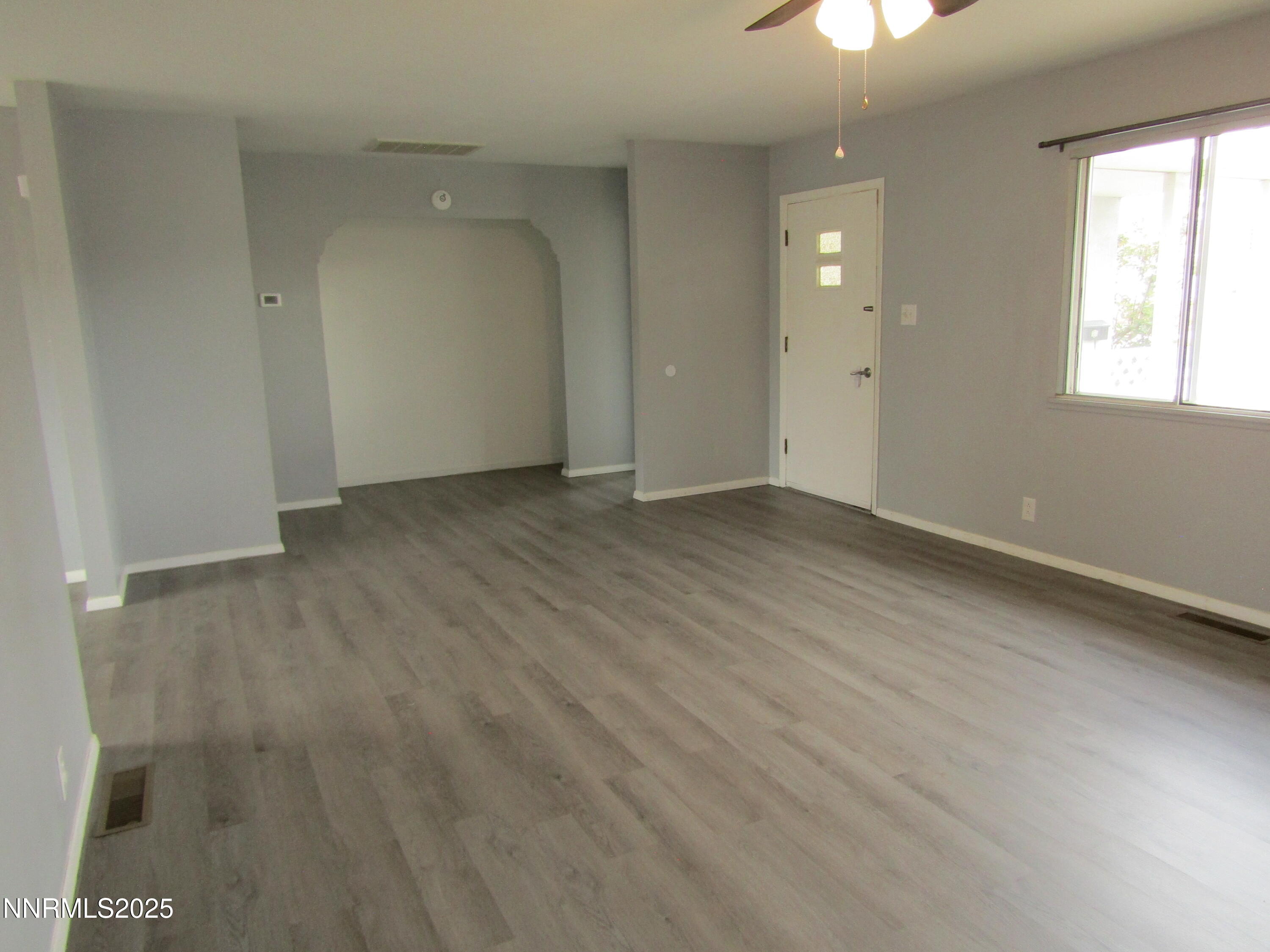 111 South Whitacre Street Yerington, NV 89447 - Photo 5 of 30 IMG_6111