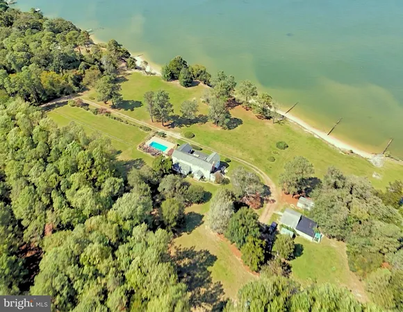 $2,750,000 | 522 Felton Road, Deltaville, VA 23043