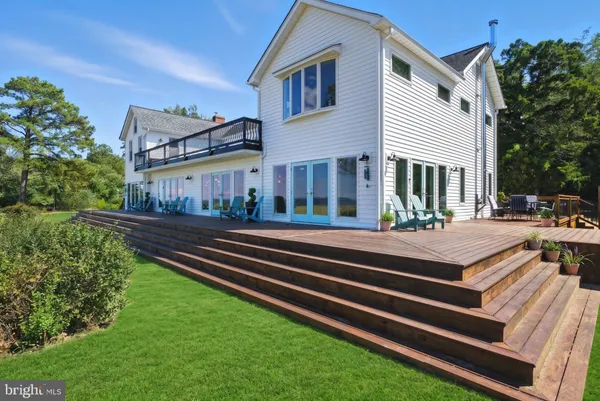 $2,750,000 | 522 Felton Road, Deltaville, VA 23043