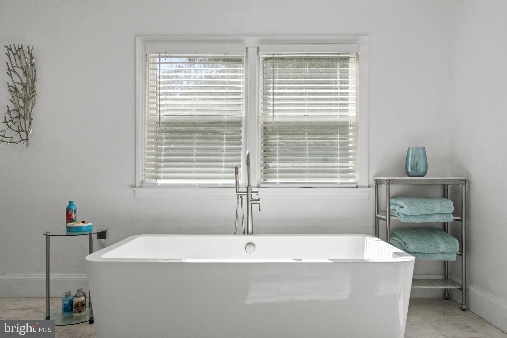 522 Felton Road Deltaville, VA 23043 - Photo 32 of 48