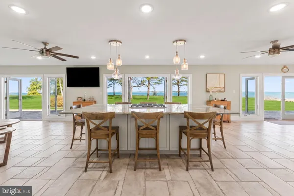 $2,750,000 | 522 Felton Road, Deltaville, VA 23043