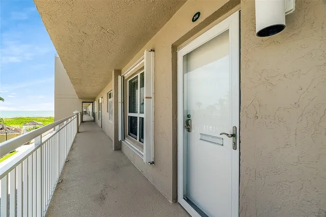 $399,000 | 1536 Ocean Drive, Unit 202B, Vero Beach, FL 32963
