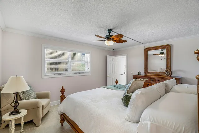 $399,000 | 1536 Ocean Drive, Unit 202B, Vero Beach, FL 32963