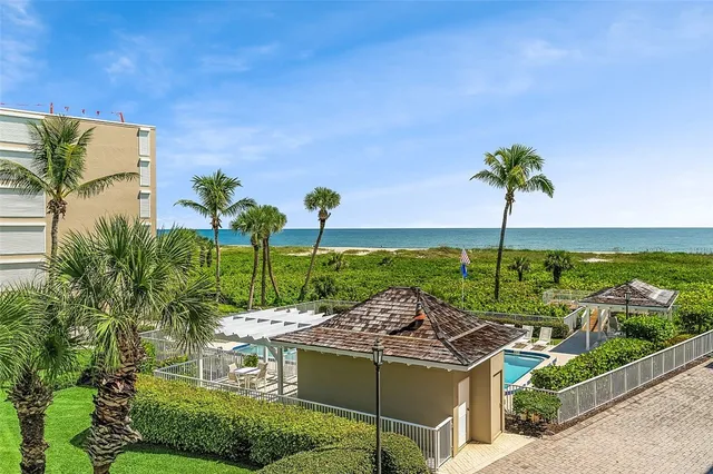 $399,000 | 1536 Ocean Drive, Unit 202B, Vero Beach, FL 32963