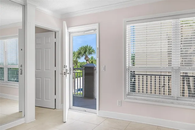 $399,000 | 1536 Ocean Drive, Unit 202B, Vero Beach, FL 32963