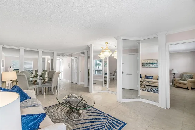 $399,000 | 1536 Ocean Drive, Unit 202B, Vero Beach, FL 32963